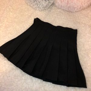 NWOT— Black Pleated Tennis Skirt (shopmangorabbit)